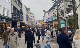Wie jung sind die Paderborner im Durchschnitt – das beantwortet ein Bericht der Stadt Paderborn detailliert. - Julia Spiekerkötter
