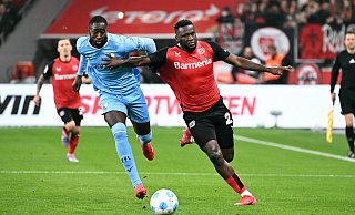 Den beweglichen Bayer Angreifer Victor Boniface (r.) wird Arminia unter Kontrolle bringen müssen. Der Bochumer Ibrahima Sissoko hat dabei seine liebe Mühe. - IMAGO/Uwe Kraft Den beweglichen Bayer Angreifer Victor Boniface (r.) wird Arminia unter Kontrolle bringen müssen. Der Bochumer Ibrahima Sissoko hat dabei seine liebe Mühe. - IMAGO/Uwe Kraft