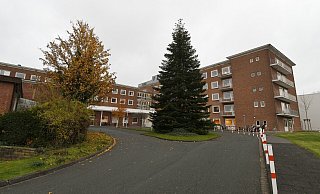 Die Frauen- und Kinderklinik St. Louise in Paderborn hat ein akutes Platzproblem. Eine Erweiterung ist aber teuer. - Lena Henning
