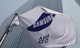 Samsung soll nach dem Willen von Geschworenen mehr als 445 Millionen Dollar wegen Patentverletzungen zahlen. (Archivbild) - YNA/dpa