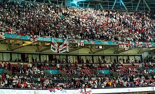 Das von ticketlosen Fans herbeigeführte Chaos beim EM-Finale in Wembley hätte tödlich ausgehen können. - Christian Charisius/dpa