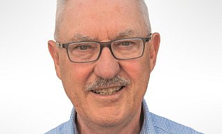 Muss jetzt zahlen: Politiker Günter Arlt aus dem Kreis Gütersloh hatte ein Foto verwendet, das er auf der Hompage der Stadt Rheda-Wiedenbrück fand. - Die Linke Muss jetzt zahlen: Politiker Günter Arlt aus dem Kreis Gütersloh hatte ein Foto verwendet, das er auf der Hompage der Stadt Rheda-Wiedenbrück fand. - Die Linke