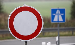 Am Wochenende wird sowohl der Werserauentunnel wie auch der Zubringer im Autobahnkreuz Bad Oeynhausen gesperrt. - picture alliance / Bernd Wüstnec