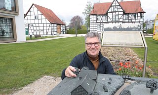 Hubert Böddeker lebt seit über 20 Jahren in Hövelhof und hat vor allem im Verkehrsverein viel für das Image der Sennegemeinde bewirken können. - Uwe Müller