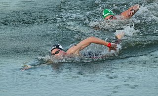 Florian Wellbrock gewinnt den Freiwasser-Weltcup in Somabay. (Archivbild) - Michael Kappeler/dpa