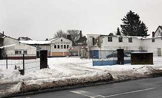 Auf dem Gelände eines früheren Reifenhandels an der Ahmser Straße 7-9 soll ein Mehrfamilienhaus entstehen. - Frank-Michael Kiel-Steinkamp