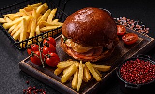 Neues Burger-Angebot in Herford? Online finden sich dafür einige Anzeichen. - IMAGO/Zoonar