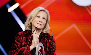 Die Ehren-Comedypreisträgerin Maren Kroymann hielt eine ernste Dankesrede. - picture alliance/dpa