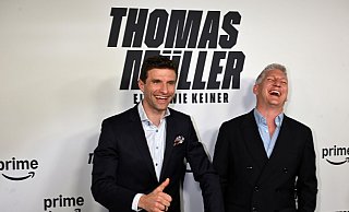 Thomas Müller (links) und Bastian Schweinsteiger spielten lange erfolgreich beim FC Bayern. (Archivfoto) - Felix Hörhager/dpa