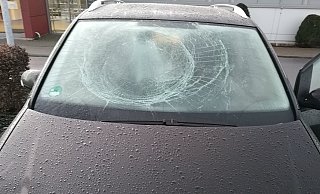 Der VW Touran einer 55 Jahre alten Frau aus Bruchmühlen ist am 9. Januar demoliert worden. - Privat