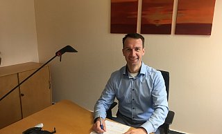 Hüllhorsts neuer Bürgermeister Michael Kasche (CDU) kommt im aktuellen Lagebericht der Industrie- und Handelskammer (IHK) zu Wort. Das Foto zeigt ihn beim Amtsantritt Anfang November. - Kirsten Tirre