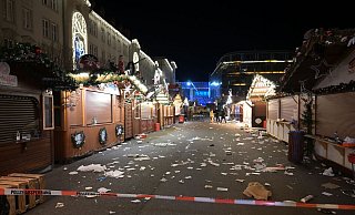 Bei dem Anschlag auf den Magdeburger Weihnachtsmarkt starben sechs Menschen, mehr als 300 wurden verletzt. (Archivbild) - Heiko Rebsch/dpa Bei dem Anschlag auf den Magdeburger Weihnachtsmarkt starben sechs Menschen, mehr als 300 wurden verletzt. (Archivbild) - Heiko Rebsch/dpa