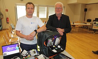 Alexander Baasner (l.) und Thomas Bandorski haben den ersten digitalen hausärztlichen Versorgungassistenten (DIHVA) Deutschlands vorgestellt. - Uwe Müller
