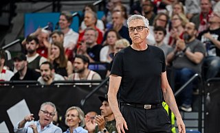 Coach Gordon Herbert dürfte mit der Offensivleistung der Bayern in Istanbul nicht zufrieden sein. (Archivbild) - Harry Langer/dpa