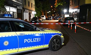 Das Areal um eine Gaststätte in Waldhof, wo in der Nacht die Schüsse gefallen sind. - Foto: Rene Priebe/dpa