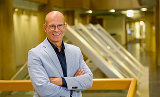 Das Bielefelder Rathaus ist seit 2015 der Arbeitsplatz von Ingo Nürnberger. Jetzt möchte er ins Chefzimmer umziehen. - Andreas Zobe