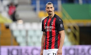 Kann wegen einer Knieverletzung nicht an der EM teilnehmen: Zlatan Ibrahimovic. - Foto: Jonathan Moscrop/CSM via ZUMA Wire/dpa