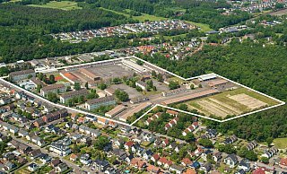 Die Stadt Paderborn kann das Areal der ehemaligen Dempsey-Kaserne kaufen. Die weiße Umrandung markiert die konkrete Fläche. - Gerd Vieler, Mallinckrodtstraße