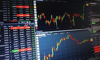 Die Entwicklung von Aktienkursen und Fondswerten gewinnt für immer mehr Menschen an Bedeutung. - Pixabay