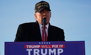Trump zeichnet ein düsteres Bild der USA. (Archivbild) - Evan Vucci/AP