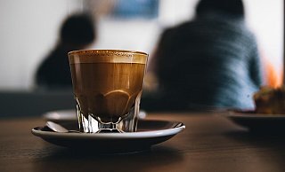In Bünde schließt ein Café nach 30 Jahren. - Symbolfoto: Pixabay/Dozzzzz