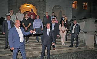 Die Herforder Sozialdemokraten fühlen sich als Sieger, weil sowohl Bürgermeister Kähler als auch Landrat Müller ohne Stichwahl ihre Posten erobert haben. - Frank-Michael Kiel-Steinkamp