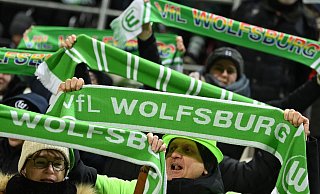 Die Fans des VfL Wolfsburg dürfen sich auf eine neue Spielerin freuen. - Swen Pförtner/dpa