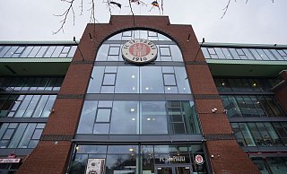 Aufsichtsrats-Chefin Schwedler hat Rubiales und Rummenigge scharf kritisiert. - Marcus Brandt/dpa