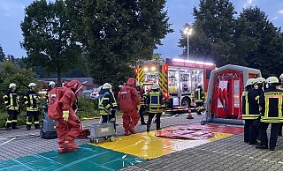 Durch eine heiß gelaufene Maschine wurde Kunststoffgranulat erwärmt und dadurch Chlorgas und Salzsäure freigesetzt. - Thorsten Heß