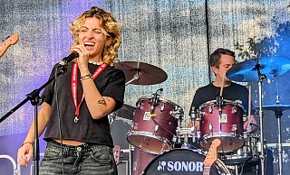 Sängerin Aicha von der Berliner Band Lemon Eye. - Burkhard Battran