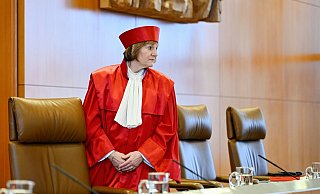 Die Kläger sind gescheitert, der Soli darf vorerst weiter erhoben werden. - Uwe Anspach/dpa