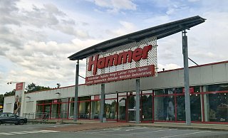 Den Hammer-Markt in Künsebeck gibt es seit 1991. Offenbar auch zukünftig, denn auf einer internen Liste der 66 zum 1. Oktober zu schließenden Standorte taucht er nicht auf. - Uwe Pollmeier