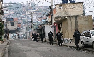 Polizisten und Kriminelle lieferten sich stundenlange Gefechte. - Jose Lucena/TheNEWS2 via ZUMA Press Wire/dpa