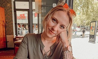 Die Paderbornerin Lena Jastrzembowski (26) musste wegen ihrer Krankheit viel Zeit im Krankenhaus verbringen. - Privat