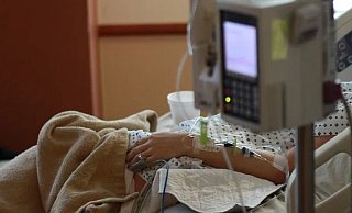 Die ersten Bielefelder kämpfen nach einer Corona-Infektion um ihr Leben.