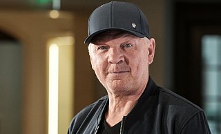 Stefan Effenberg hat einen ungewöhnlichen Vorschlag. - Jens Kalaene/dpa