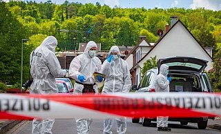 Das Bild aus dem Mai 2019 zeigt die Ermittlungen nach dem Messerangriff in Stieghorst. - Mike-Dennis Müller