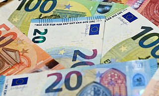 Laut Statistischem Landesamt verdienen Beschäftigte in NRW 2025 mehr Geld als in den vergangenen Jahren. - dpa