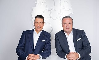 Sassan Hilgendorf und Daniel Ritter, Geschäftsführende Gesellschafter bei Von Poll Immobilien: Ein Mehrheitsanteil an dem Makler soll verkauft werden (Archivbild) - Poll Immobilien/Von Poll Immobilien/dpa