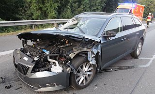 Wegen eines Lkw-Unfalls kam es am Morgen zu Verkehrsbehinderungen auf der A2. - Polizei Bielefeld