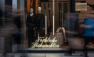 Einige Handelsbranchen waren zufrieden mit dem Weihnachtsgeschäft, in anderen - wie im Bereich Mode - lief es nicht so gut. - Boris Roessler/dpa