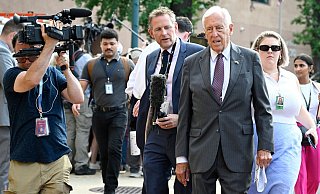 Das Treffen der Demokraten wird von großem Medieninteresse begleitet. - John McDonnell/AP/dpa
