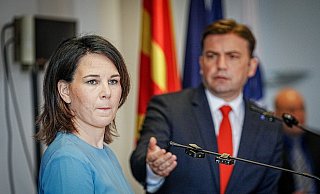 Außenministerin Annalena Baerbock bei ihrem Besuch in Nordmazedonien. - Kay Nietfeld/dpa