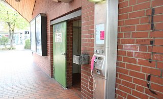 Tatort war am Samstag diese öffentlichen Toilettenanlage am Bus-Bahnhof in Bad Oeynhausen. - Nicole Bliesener