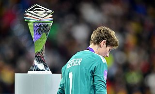 Die Entscheidung naht, ob es in der Nationalelf mit Torhüterin Berger weitergeht. - Sebastian Christoph Gollnow/dpa