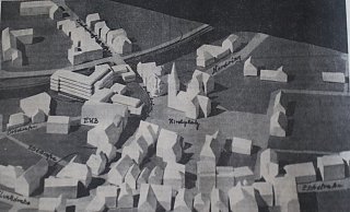 Bei der Standortwahl für das neue Rathaus ging es nicht nur um einen Bauplatz, sondern um eine weitreichende und für viele Jahrzehnte bedeutsame städtebauliche und stadtbaupolitische Entscheidung. - Björn Kenter