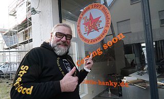 Maik Dreisvogt eröffnet im Februar an der Berliner Straße in Rheda das „Little Hanky". - Christian Geisler