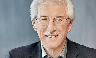 Willi Lenz feiert seinen 70. Geburtstag. - Ahorn-Sportpark Paderborn