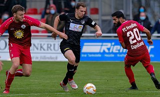 Theesens Marvin Höner traf am 18. Oktober beim 2:3 auf Preußen Espelkamp. Dass Höner noch ein „Abschiedsspiel“ bekommt, ist sehr unwahrscheinlich. - Foto: Andreas Zobe/NW