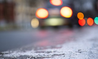 Amtliche Wetterwarnung in Bielefeld: Die Experten vom Deutschen Wetterdienst warnen vor Glätte. - dpa Amtliche Wetterwarnung in Bielefeld: Die Experten vom Deutschen Wetterdienst warnen vor Glätte. - dpa